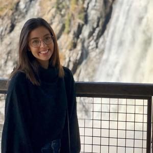 Meet your Posher, Alexandra